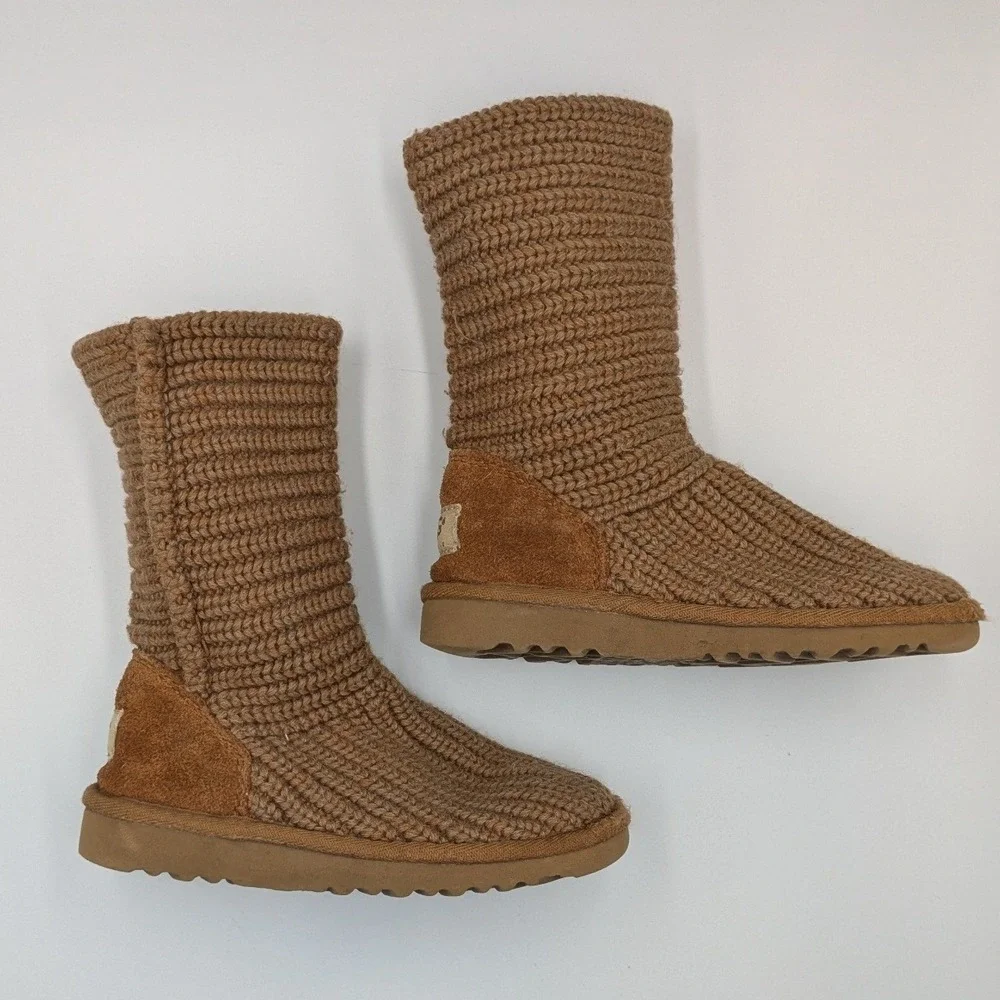 UGG‎ Australia Classic Cardy Knit Boots Chestnut Brown Kids Size 10 Winter